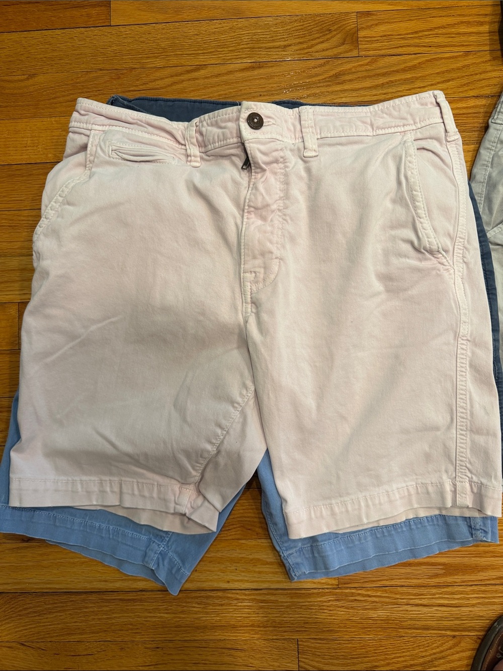 Lot of American Eagle Casual Chino Shorts - Neutral Mix - Picture 6 of 15